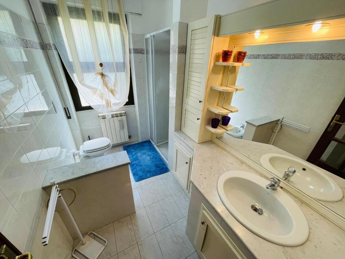 Darsena Fiumicino With Free Parking Apartment Exterior photo